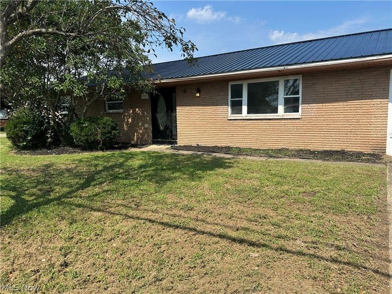 301 Pennock Drive, Beverly, OH 45715 Photo 4
