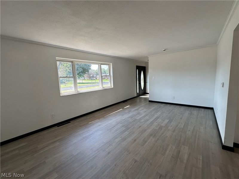 301 Pennock Drive, Beverly, OH 45715 Photo 5