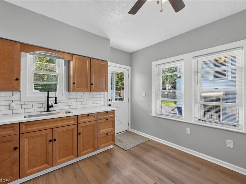 9519 Baltic Road, Cleveland, OH 44102 Photo 12