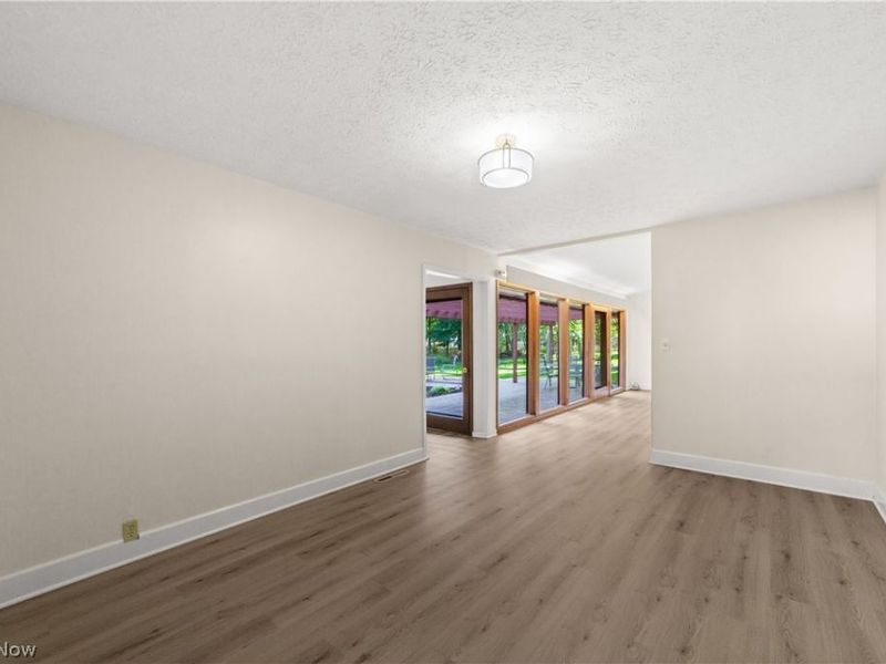 12940 W Linden Lane, Parma, OH 44130 Photo 16