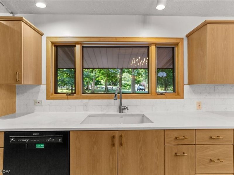 12940 W Linden Lane, Parma, OH 44130 Photo 6