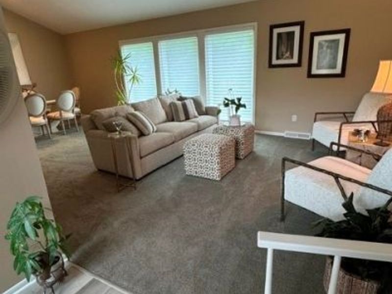 1866 Aldersgate Drive, Lyndhurst, OH 44124 Photo 7