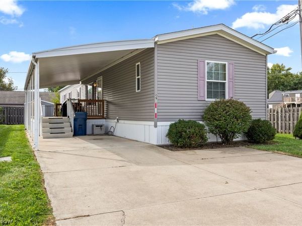 35157 Center Ridge Road , Unit 92, North Ridgeville, OH 44039