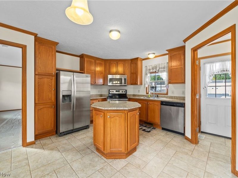 35157 Center Ridge Road , Unit 92, North Ridgeville, OH 44039 Photo 5