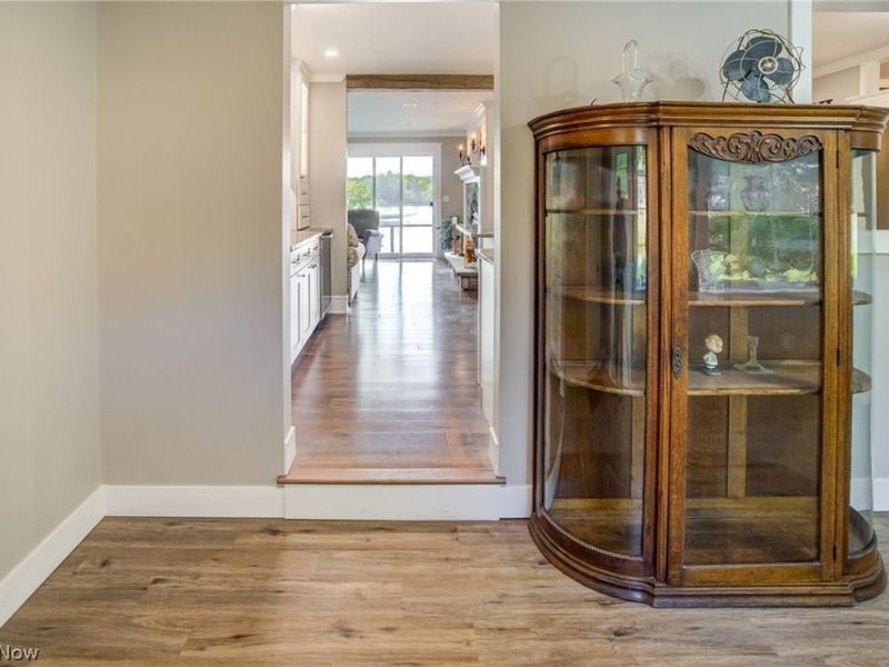 15466 Lakeshore Drive, Burton, OH 44021 Photo 10