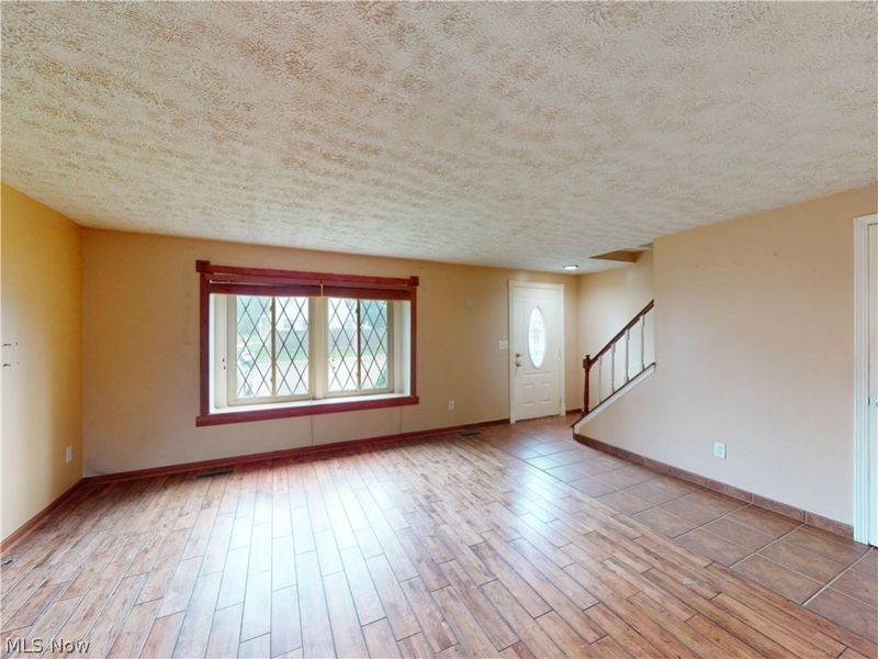 173 Ault Street, Wadsworth, OH 44281 Photo 3