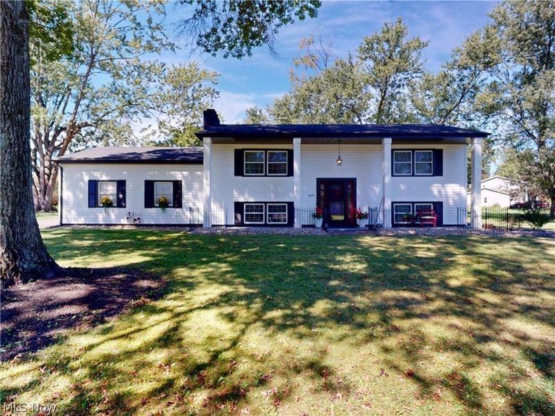 8375 E Wadora Circle NW, North Canton, OH 44720 Photo 1