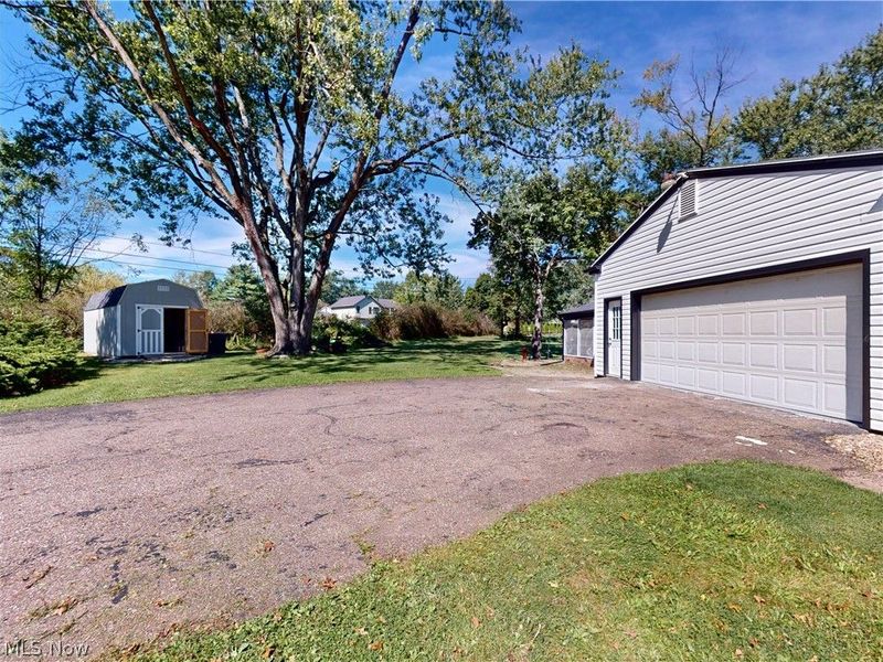 8375 E Wadora Circle NW, North Canton, OH 44720 Photo 39