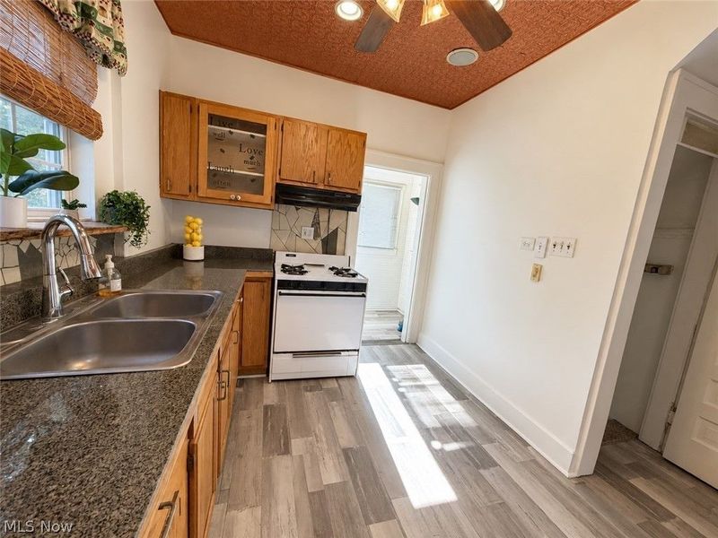 238 Para Avenue, Akron, OH 44305 Photo 14