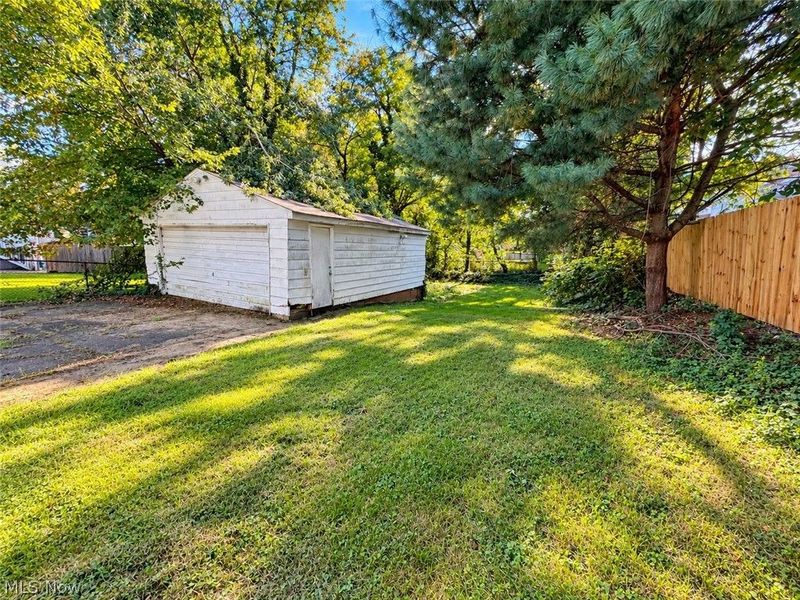238 Para Avenue, Akron, OH 44305 Photo 40