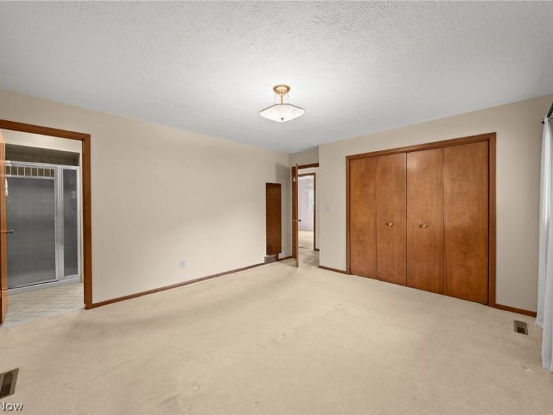 7833 Valley Villas Drive, Parma, OH 44130 Photo 22