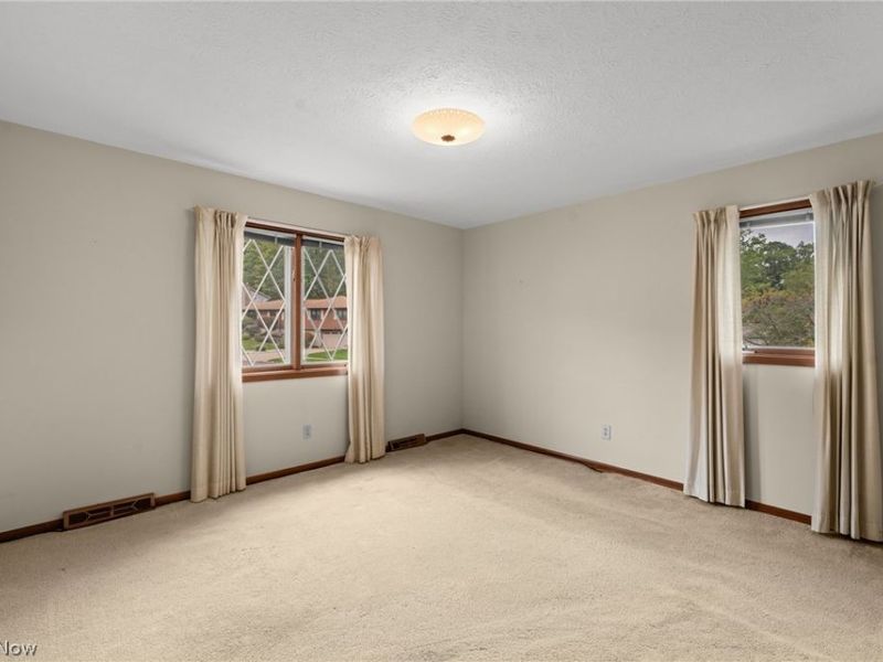 7833 Valley Villas Drive, Parma, OH 44130 Photo 26