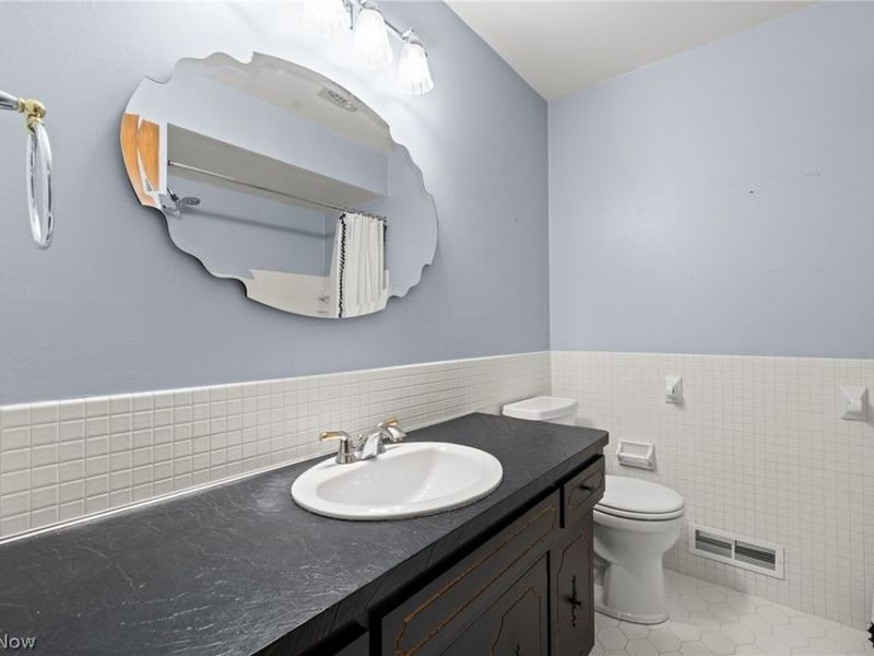 7833 Valley Villas Drive, Parma, OH 44130 Photo 28