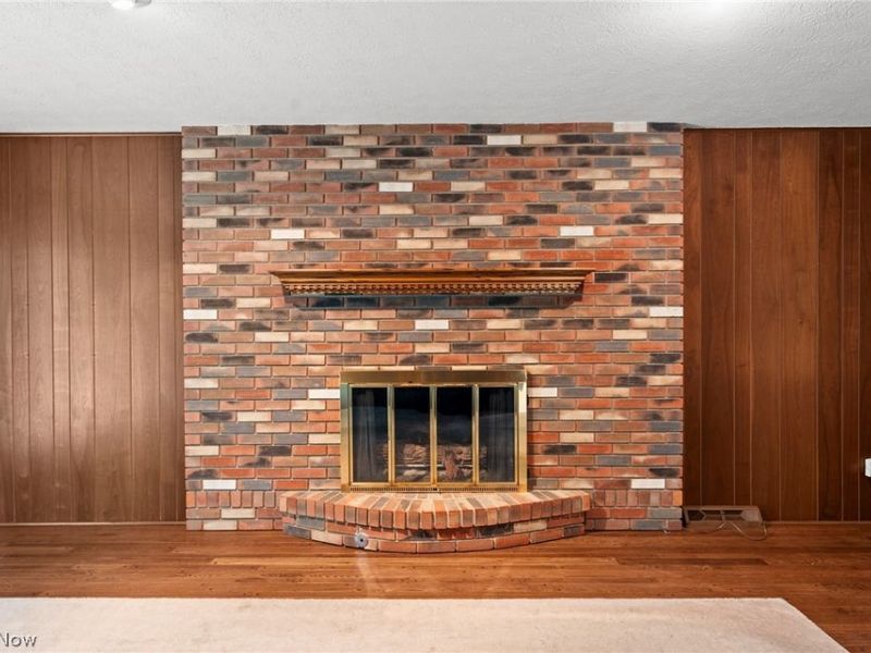 7833 Valley Villas Drive, Parma, OH 44130 Photo 4