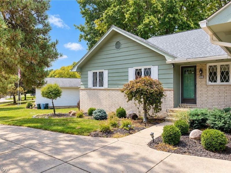 7833 Valley Villas Drive, Parma, OH 44130 Photo 44
