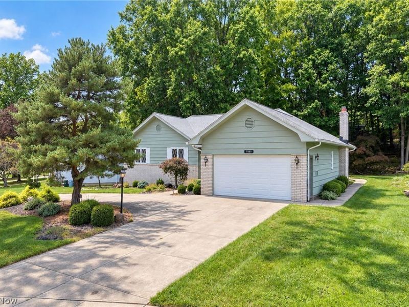 7833 Valley Villas Drive, Parma, OH 44130 Photo 45