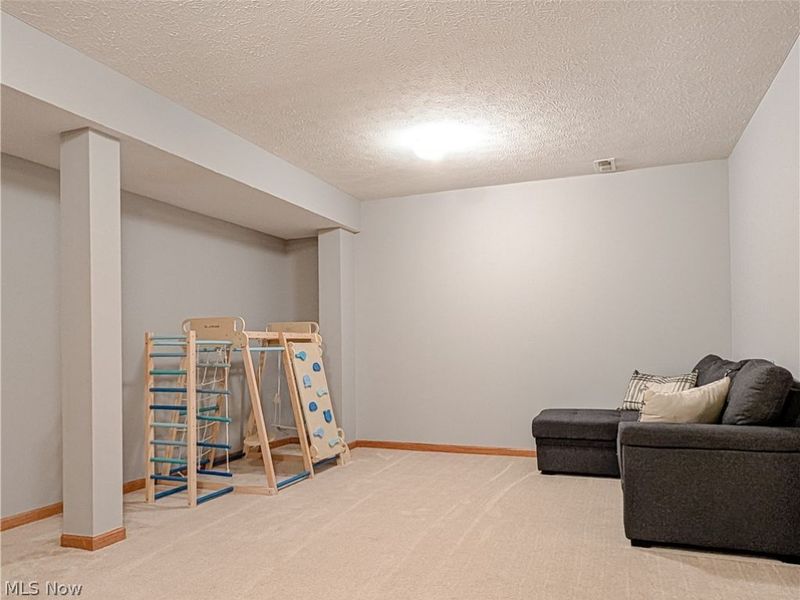 3080 Kelly Court, Akron, OH 44312 Photo 25