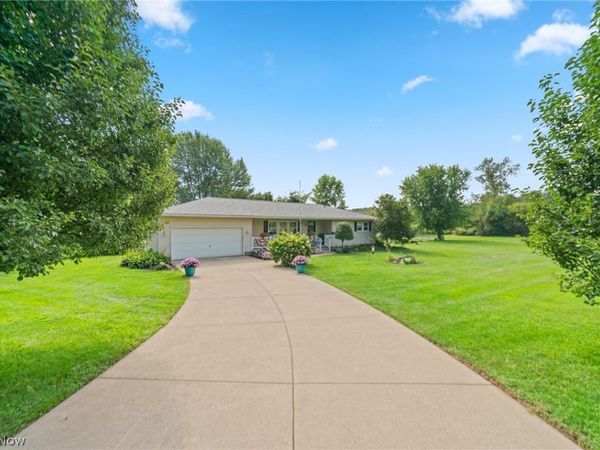 10461 Fort Laurens Road NW, Bolivar, OH 44612