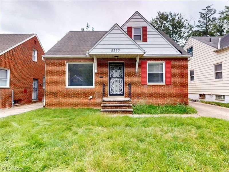 5353 Thomas Street , Maple Heights, OH 44137 Photo 1