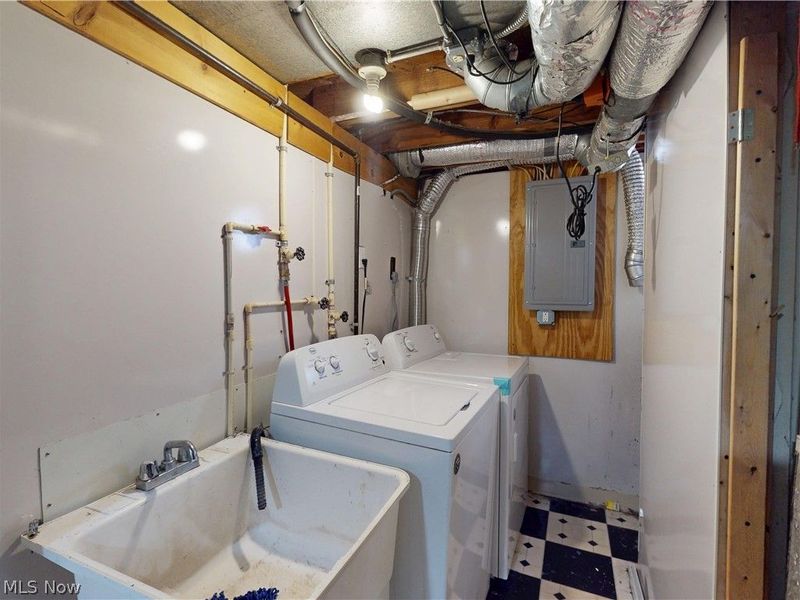 5353 Thomas Street , Maple Heights, OH 44137 Photo 27