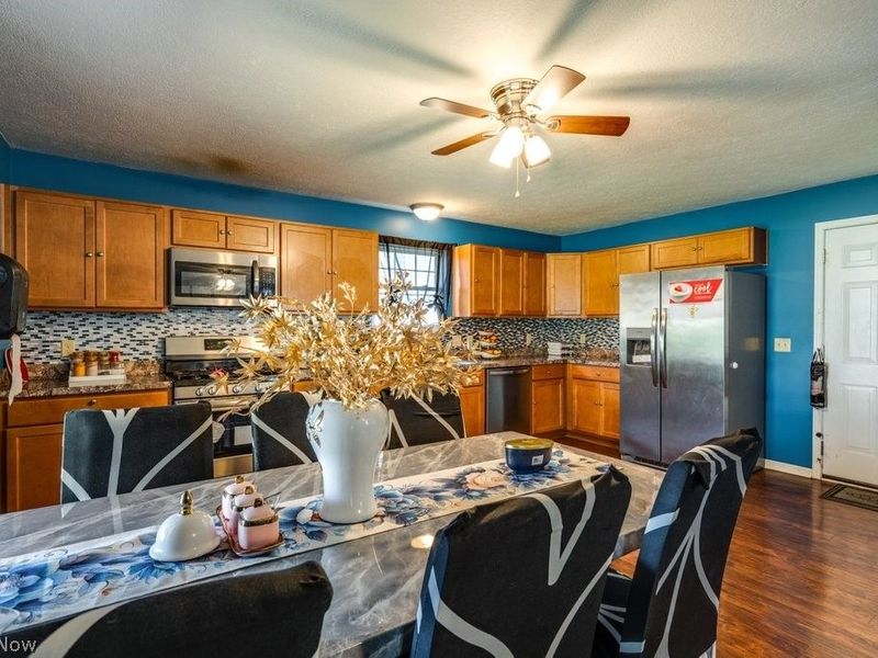 537 Magnolia Avenue, Cuyahoga Falls, OH 44221 Photo 13