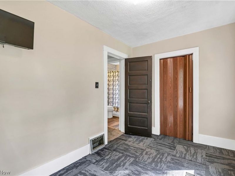 3860 W 17th Street, Cleveland, OH 44109 Photo 23