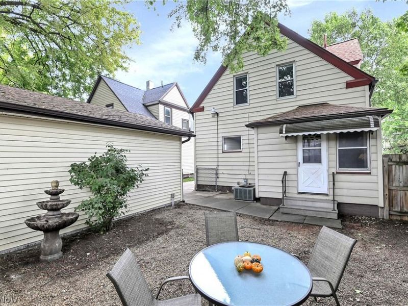 3860 W 17th Street, Cleveland, OH 44109 Photo 28