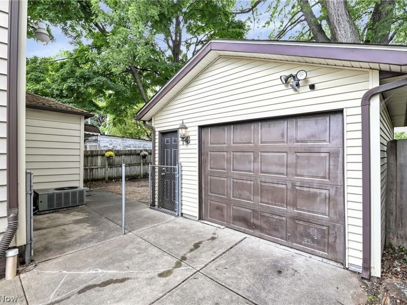3860 W 17th Street, Cleveland, OH 44109 Photo 30