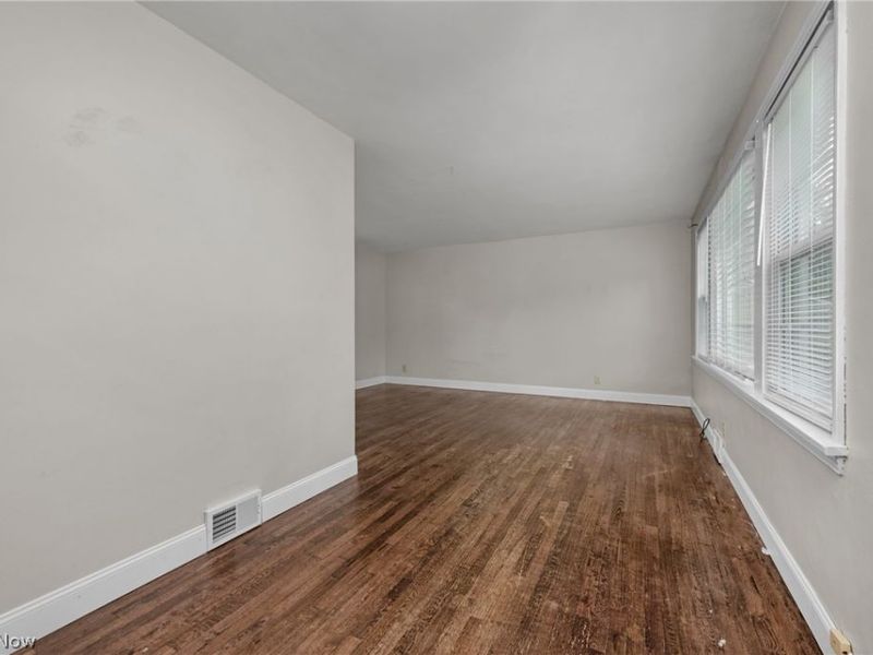 8224 Westmoor Road, Mentor, OH 44060 Photo 7