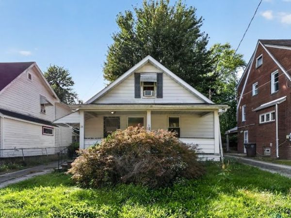 36 W Heights Avenue , Youngstown, OH 44509
