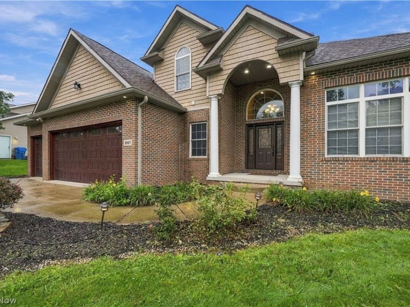 2807 Alexandria Court, Uniontown, OH 44685 Photo 4