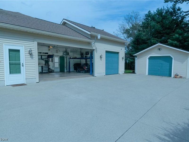 6433 Oberlin Road, Amherst, OH 44001 Photo 6
