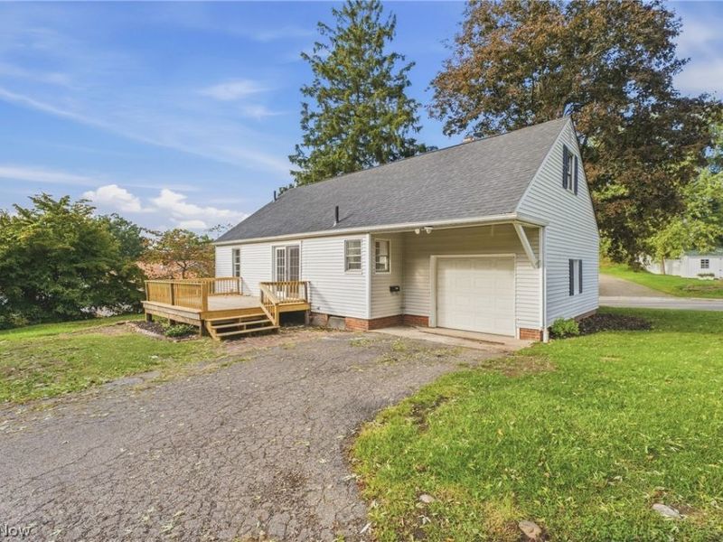 2300 38th Street NW, Canton, OH 44709 Photo 4
