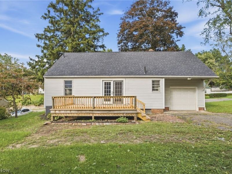 2300 38th Street NW, Canton, OH 44709 Photo 6