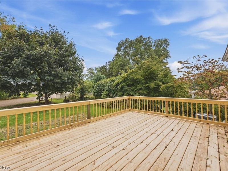 2300 38th Street NW, Canton, OH 44709 Photo 9