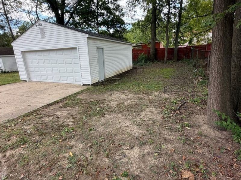 1024 Mercer Avenue, Akron, OH 44320 Photo 6