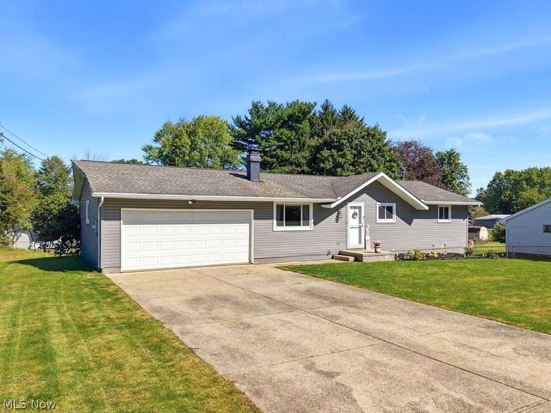 10457 Persimmon Street NW, Canal Fulton, OH 44614 Photo 3