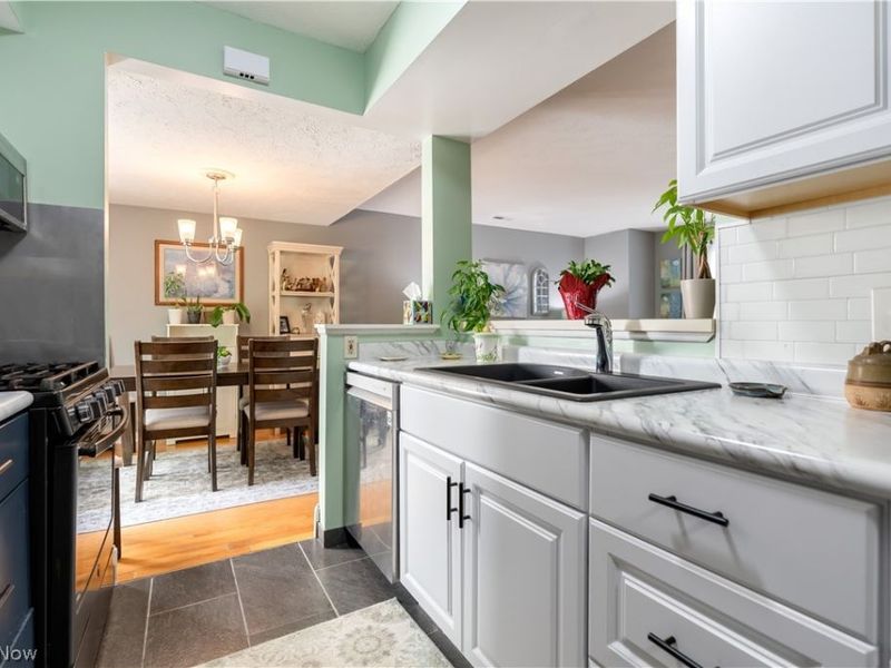 7300 Chatham Court, Unit 23, Northfield, OH 44067 Photo 11