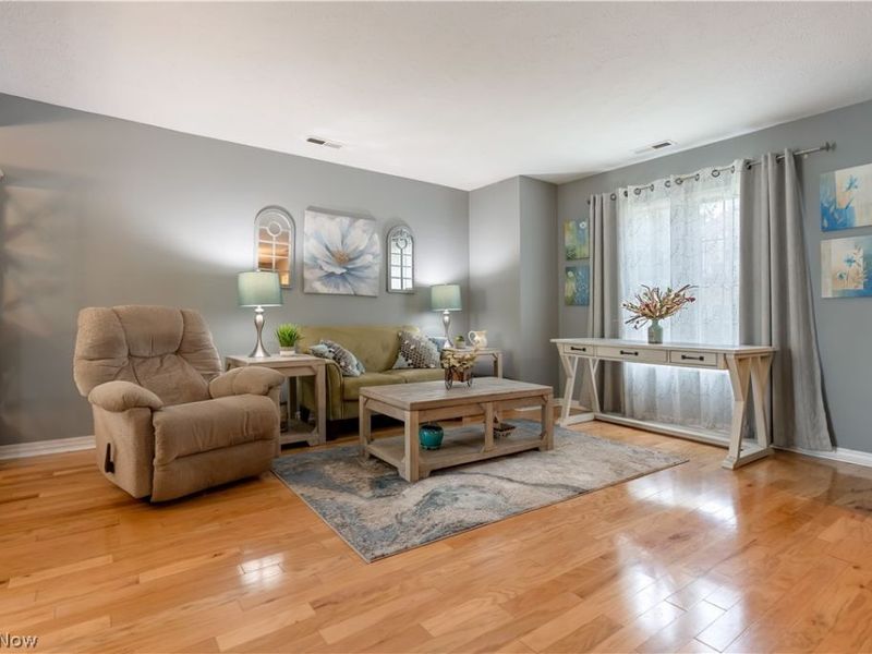 7300 Chatham Court, Unit 23, Northfield, OH 44067 Photo 5