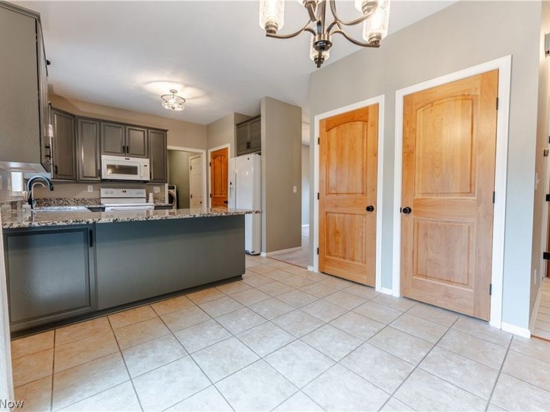 1433 Logan Lane, Wooster, OH 44691 Photo 16