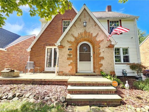 6454 S Canterbury Road , Parma, OH 44129
