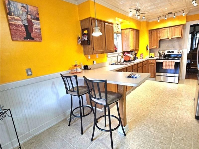6454 S Canterbury Road, Parma, OH 44129 Photo 11