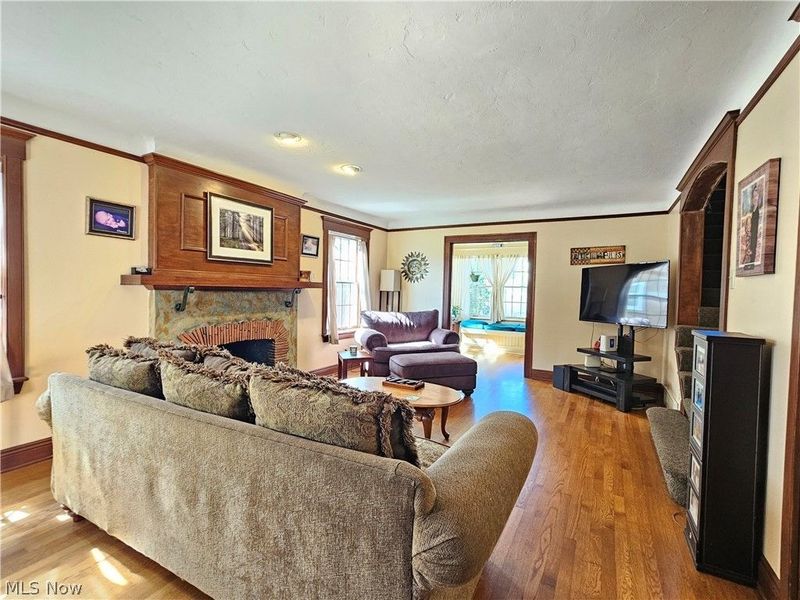 6454 S Canterbury Road, Parma, OH 44129 Photo 4