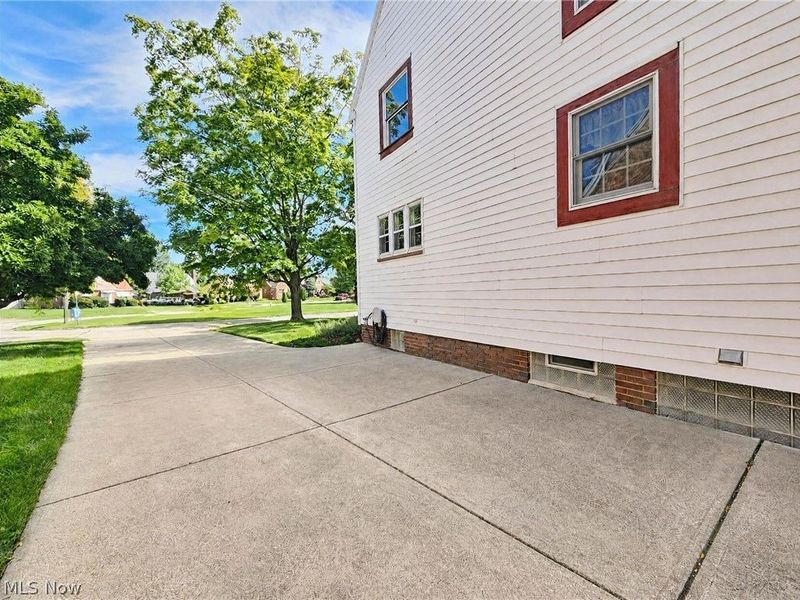 6454 S Canterbury Road, Parma, OH 44129 Photo 42