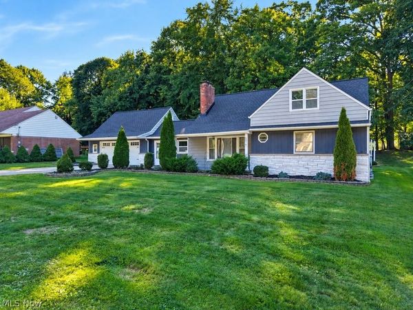 6514 Bonroi Drive , Seven Hills, OH 44131