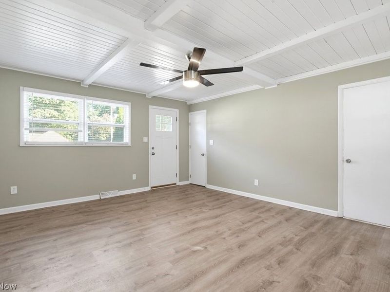 6514 Bonroi Drive, Seven Hills, OH 44131 Photo 13