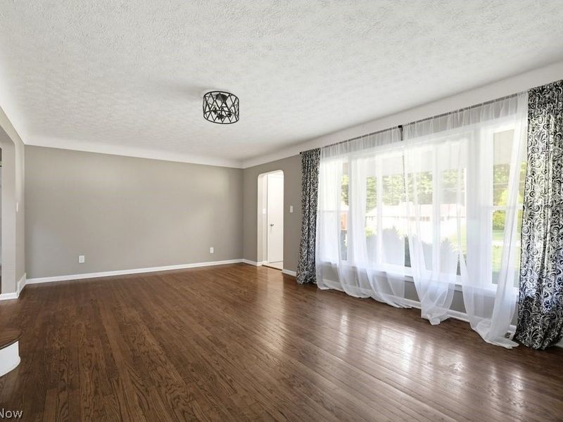 6514 Bonroi Drive, Seven Hills, OH 44131 Photo 7