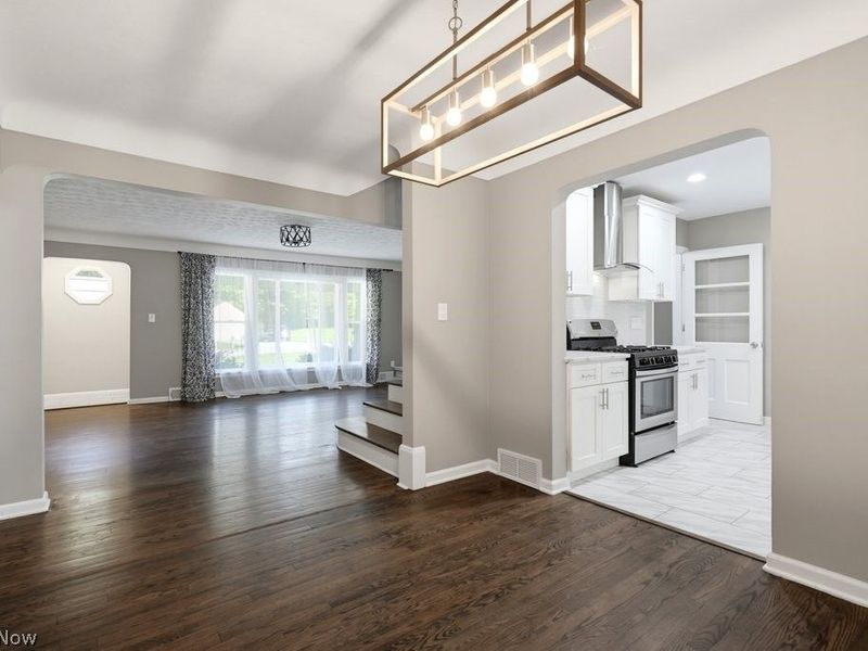 6514 Bonroi Drive, Seven Hills, OH 44131 Photo 8