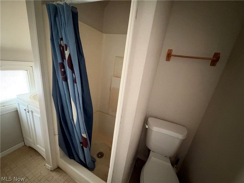 3901 Woburn Avenue, Cleveland, OH 44109 Photo 14