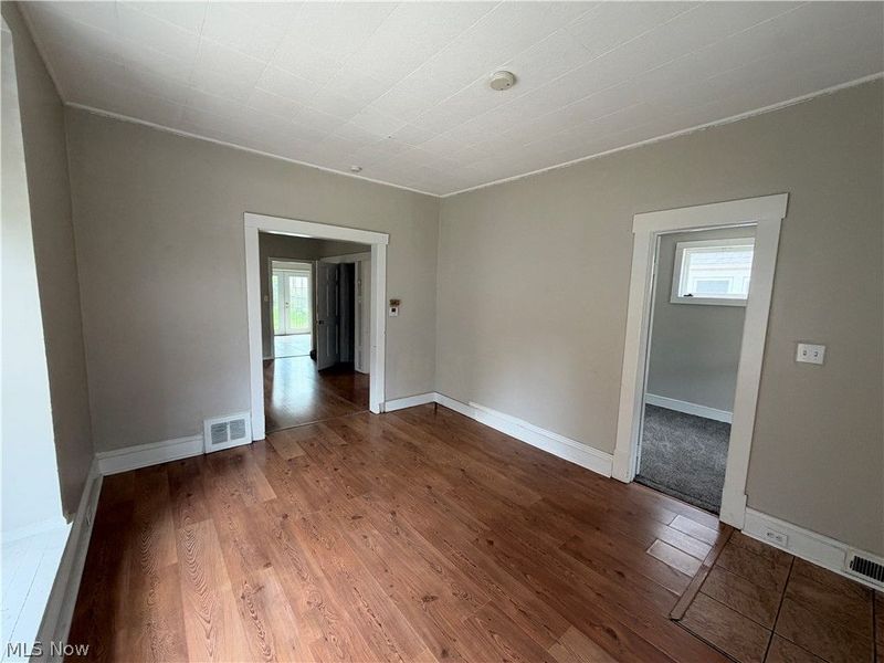3901 Woburn Avenue, Cleveland, OH 44109 Photo 4